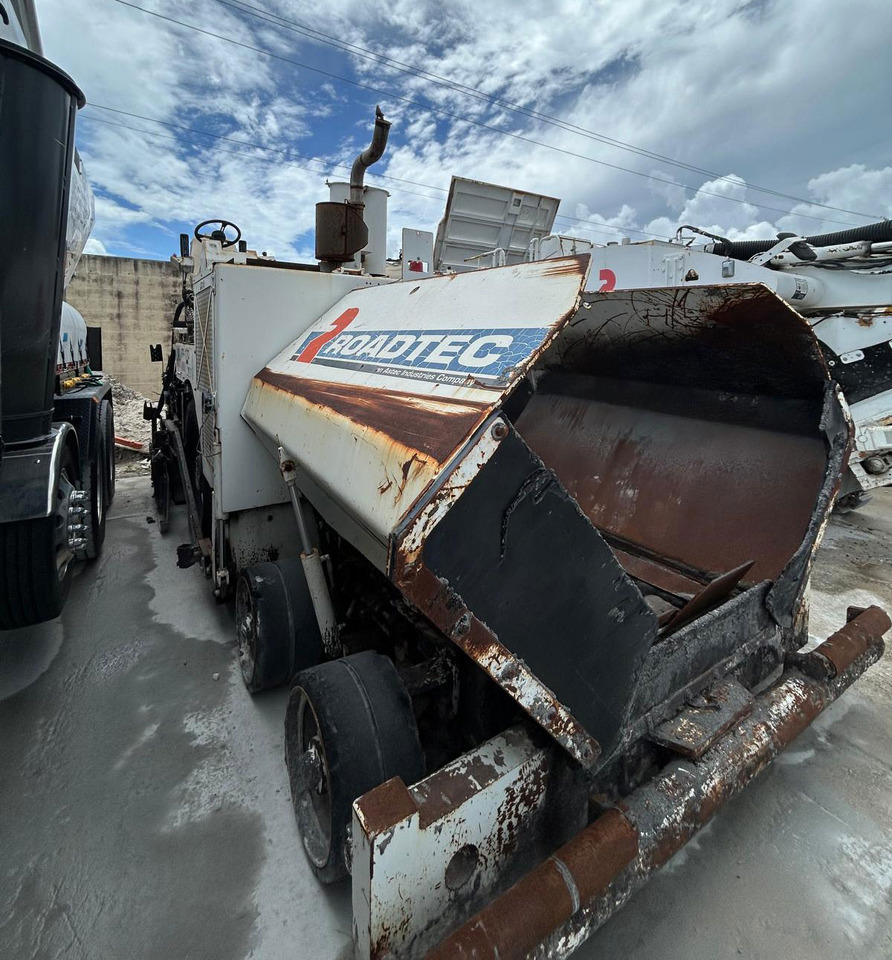 Roadtec RP-170 - Shtrues asfalti: foto 3 Roadtec RP-170 - Shtrues asfalti: foto 3