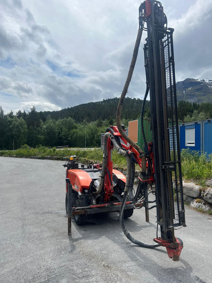 Sandvik Commando DC130Ri - Sondë shpimi: foto 4 Sandvik Commando DC130Ri - Sondë shpimi: foto 4