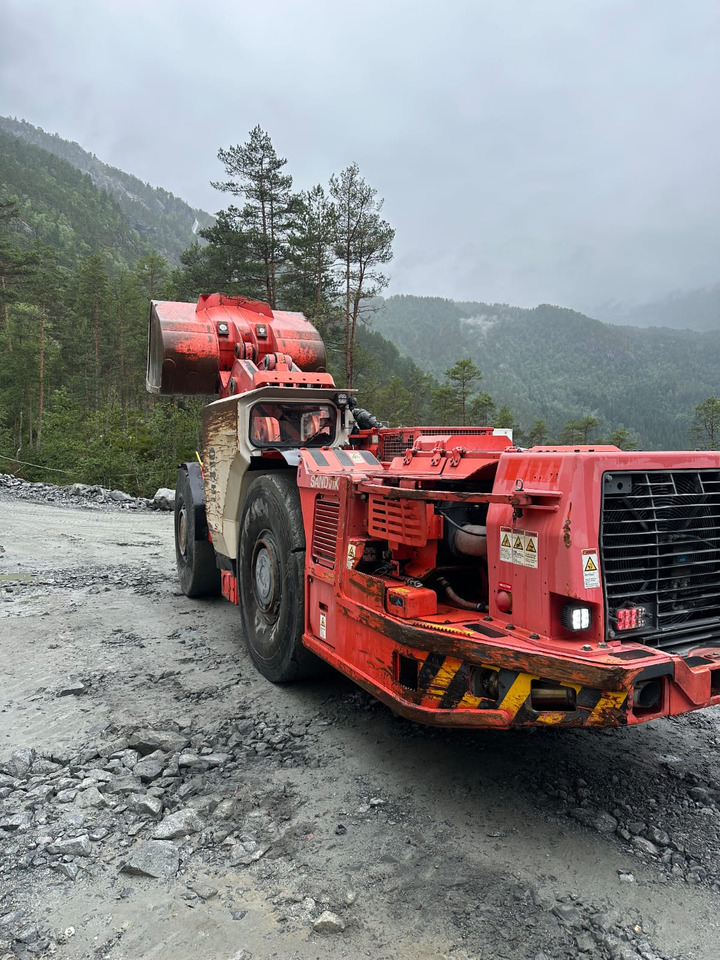 Sandvik LH410 - Makineri minerare: foto 4 Sandvik LH410 - Makineri minerare: foto 4