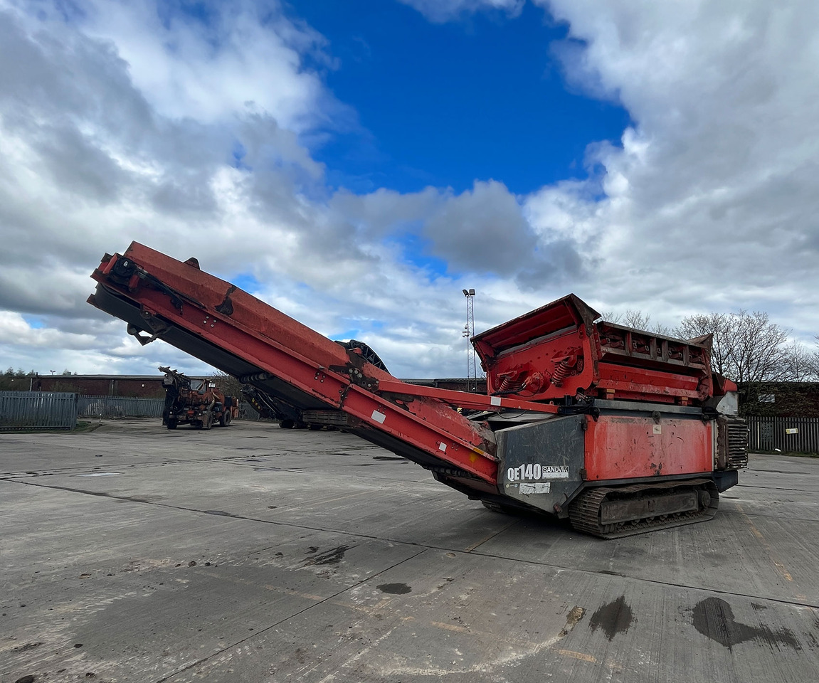 Sandvik QE140 - Makinë sitëse: foto 2 Sandvik QE140 - Makinë sitëse: foto 2
