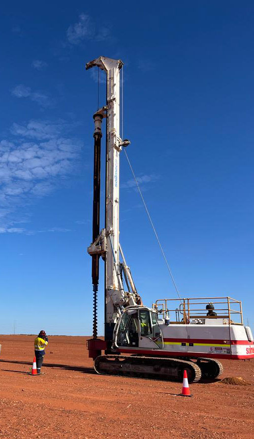 Soilmec SR-30 - Ngulës pilotash: foto 1 Soilmec SR-30 - Ngulës pilotash: foto 1