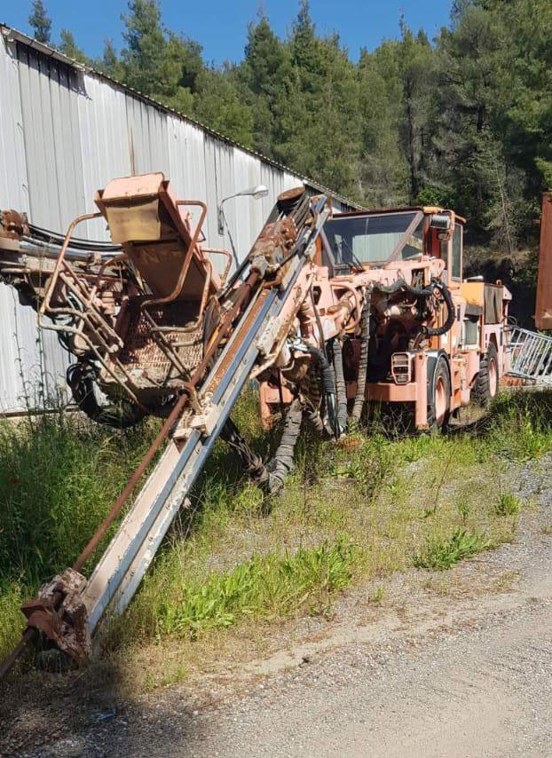 Tamrock Axera T-08 S-290C - Makineri e drejtuar për hapjen e rrugëve: foto 1 Tamrock Axera T-08 S-290C - Makineri e drejtuar për hapjen e rrugëve: foto 1