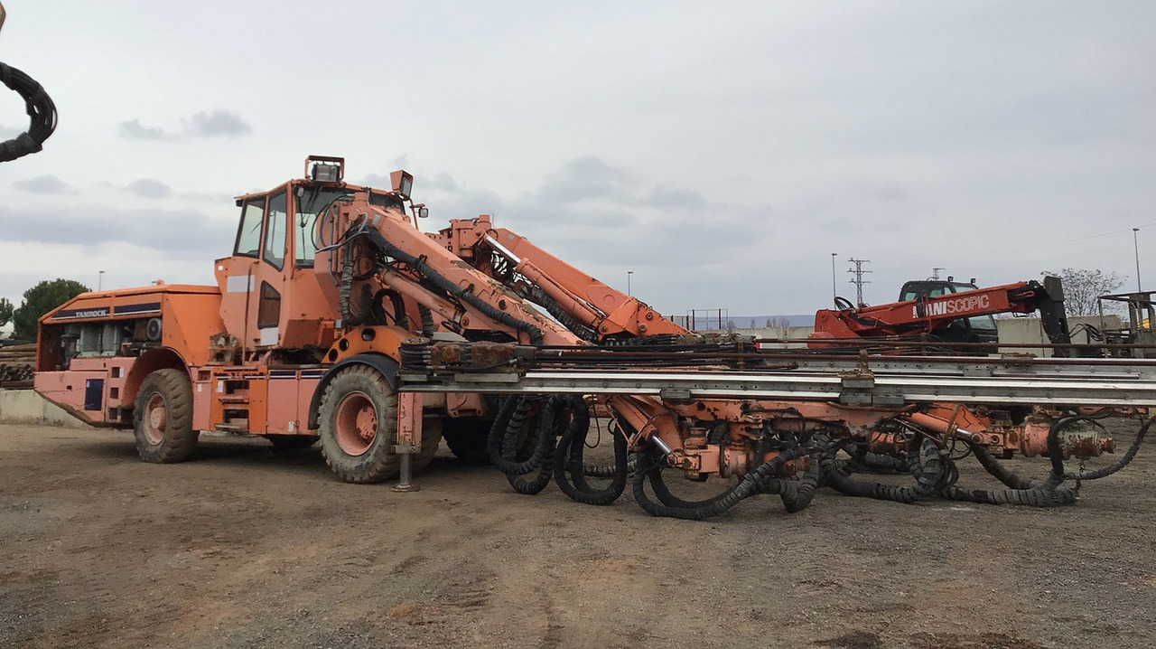 Tamrock Axera T11 Data-315 C - Makineri e drejtuar për hapjen e rrugëve: foto 4 Tamrock Axera T11 Data-315 C - Makineri e drejtuar për hapjen e rrugëve: foto 4