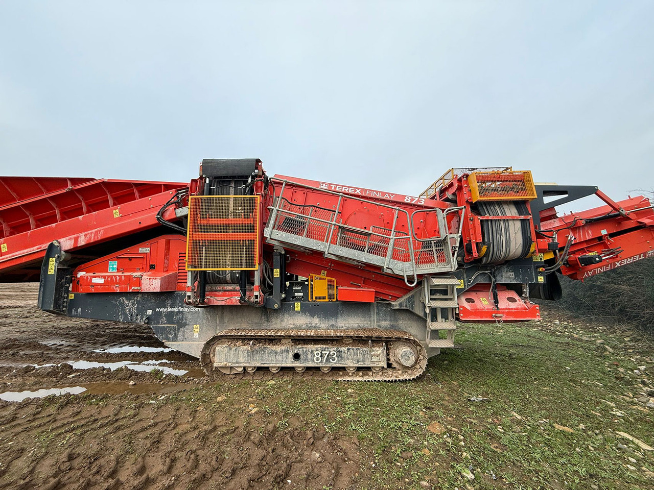 Terex Finlay 873 - Makinë sitëse: foto 1 Terex Finlay 873 - Makinë sitëse: foto 1