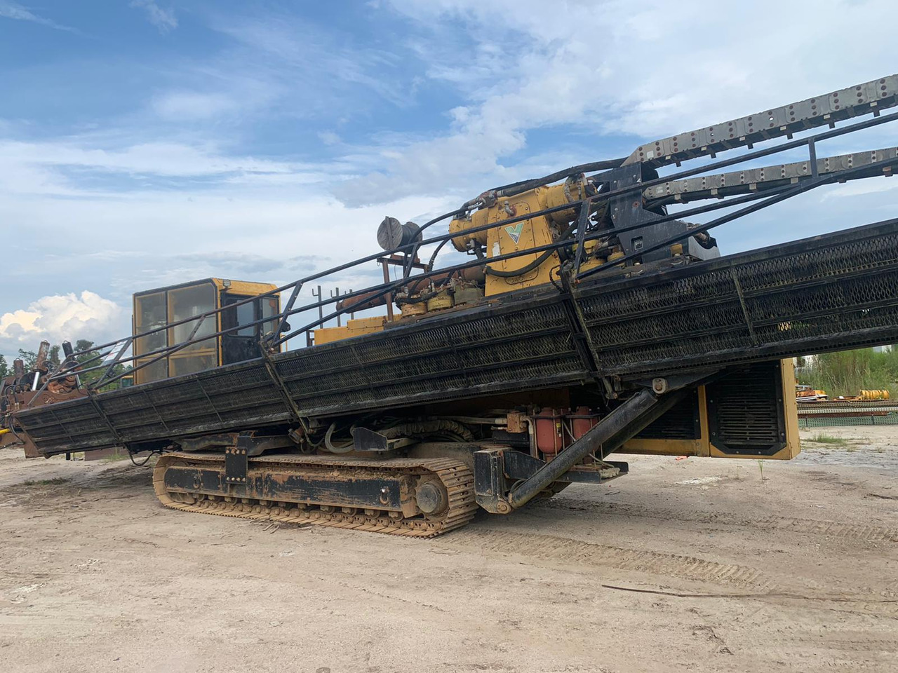 Vermeer D330x500 - Makineri e drejtuar për hapjen e rrugëve: foto 3 Vermeer D330x500 - Makineri e drejtuar për hapjen e rrugëve: foto 3