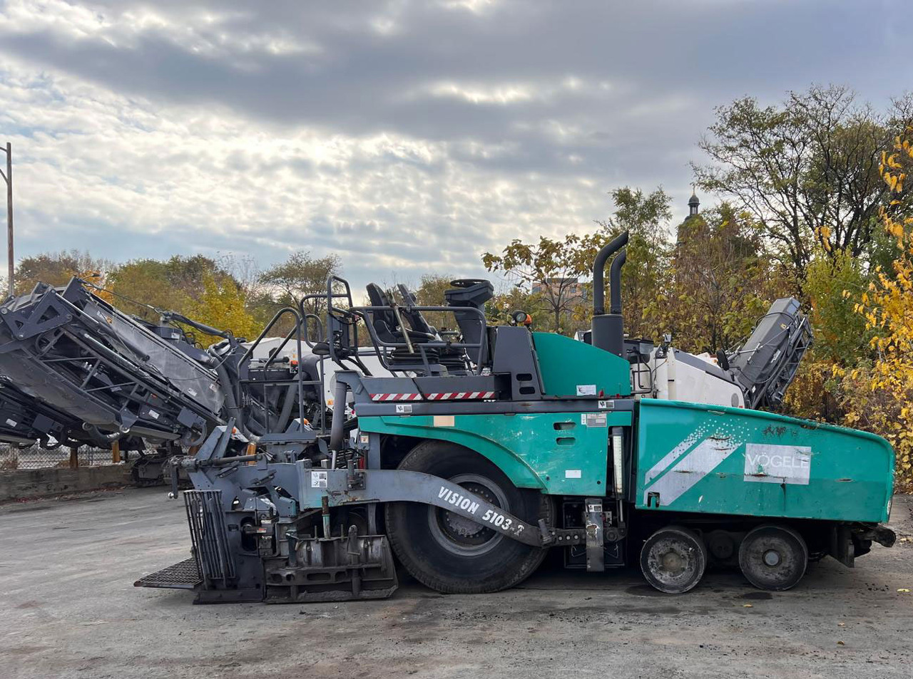 Vogele Vision 5103-3i - Shtrues asfalti: foto 1 Vogele Vision 5103-3i - Shtrues asfalti: foto 1