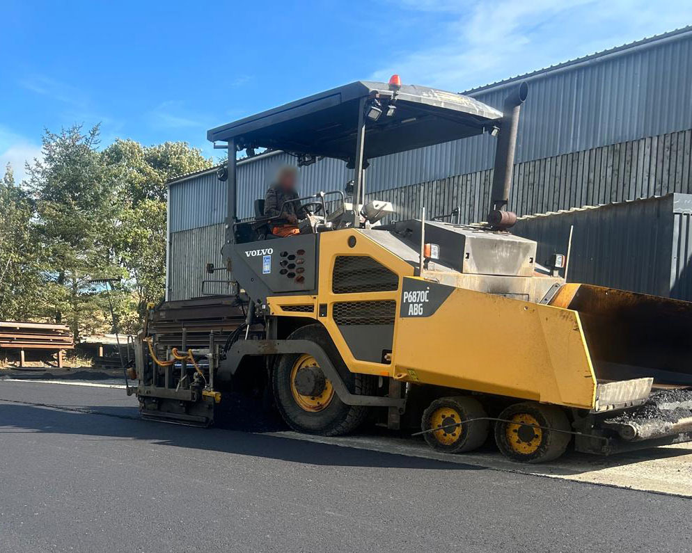 Volvo ABG P6870C - Shtrues asfalti: foto 4 Volvo ABG P6870C - Shtrues asfalti: foto 4