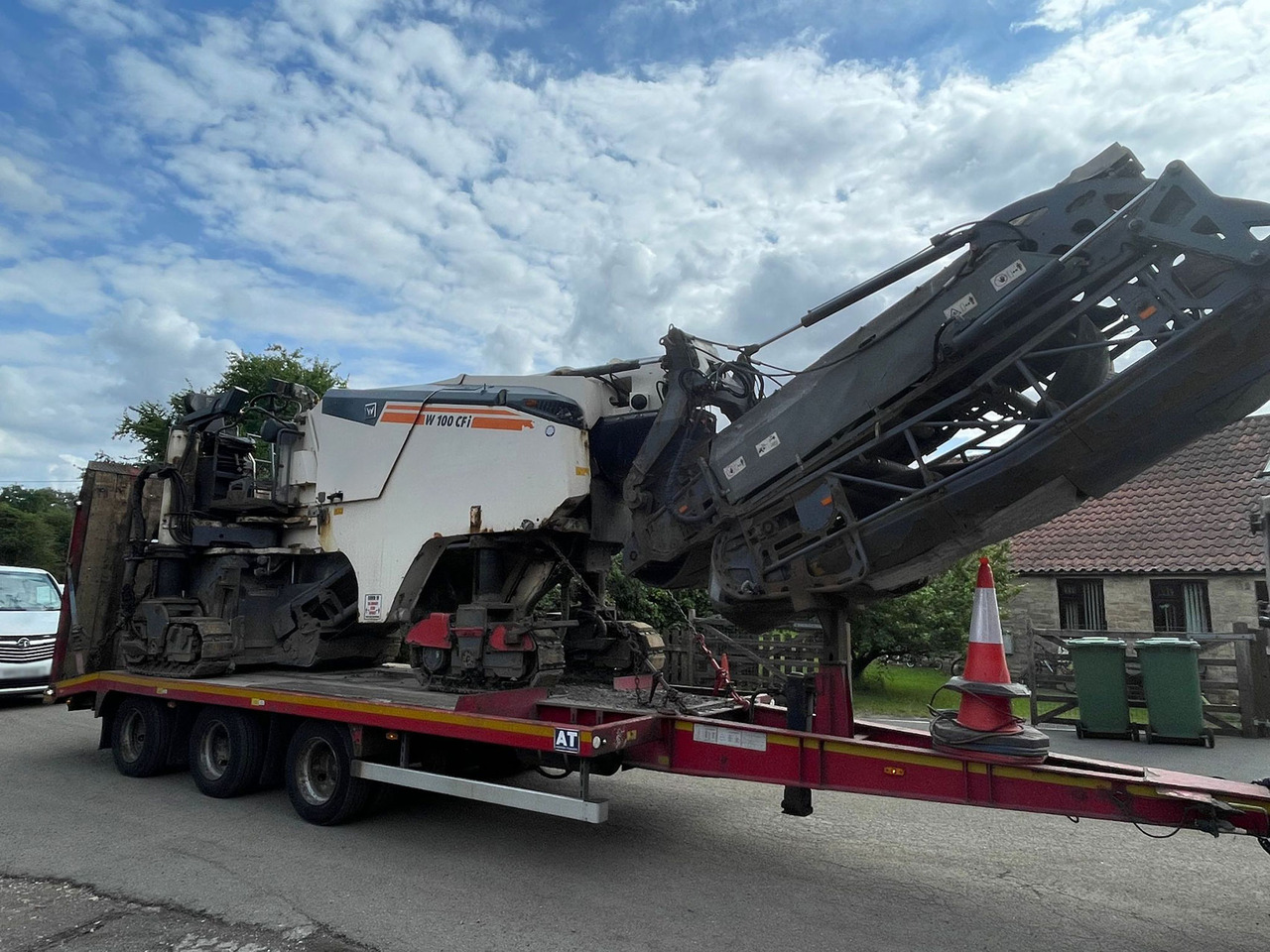 Wirtgen W 100 CFI - Frezë asfalti: foto 1 Wirtgen W 100 CFI - Frezë asfalti: foto 1