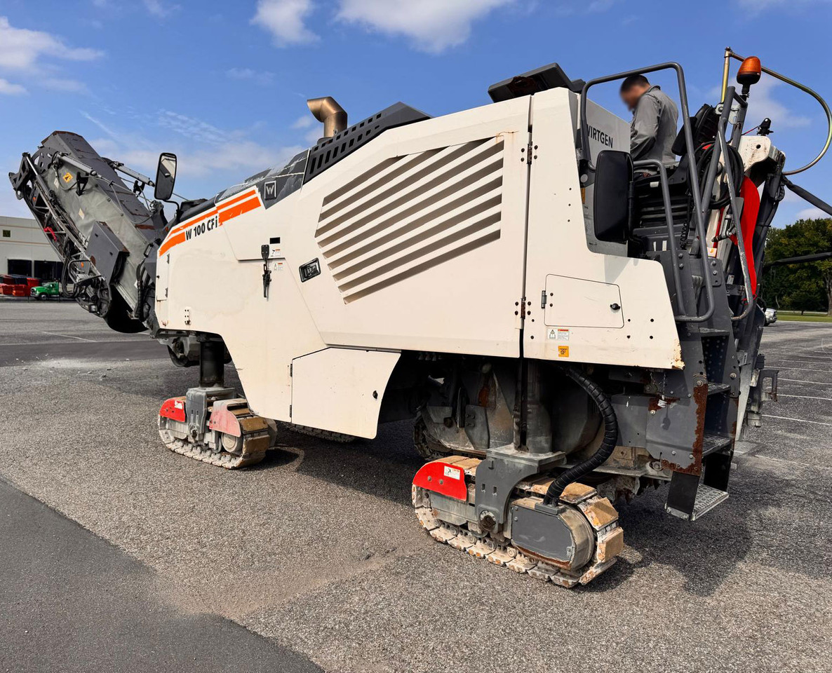Wirtgen W 100 CFI - Frezë asfalti: foto 2 Wirtgen W 100 CFI - Frezë asfalti: foto 2