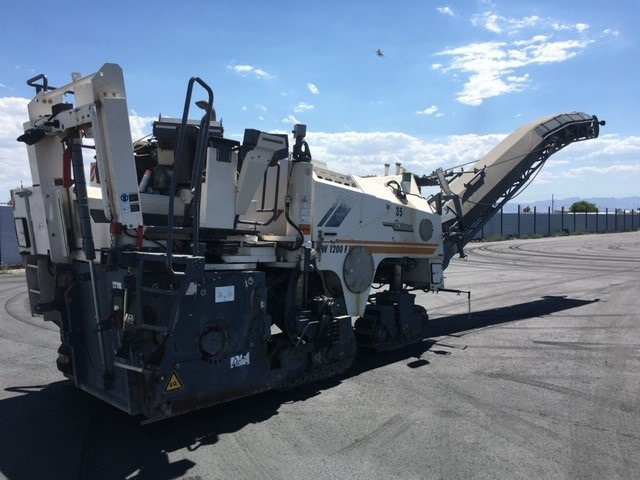 Wirtgen W 1200 F - Frezë asfalti: foto 2 Wirtgen W 1200 F - Frezë asfalti: foto 2