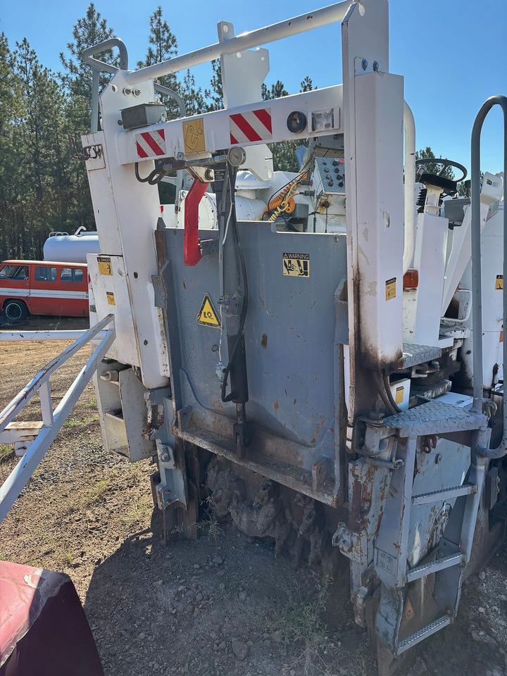 Wirtgen W 1200 F - Frezë asfalti: foto 5 Wirtgen W 1200 F - Frezë asfalti: foto 5
