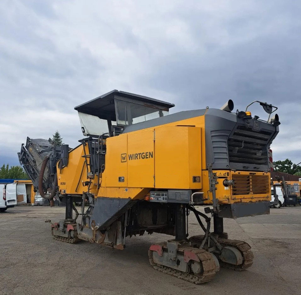 Wirtgen W 210 i - Frezë asfalti: foto 4 Wirtgen W 210 i - Frezë asfalti: foto 4
