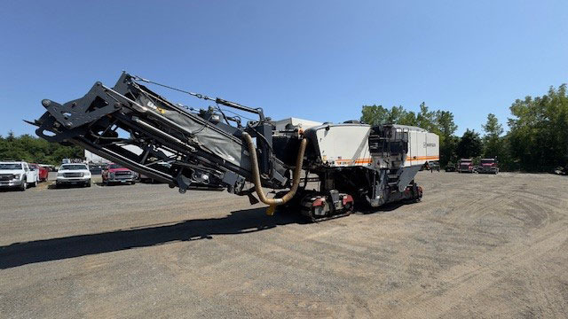 Wirtgen W 220 I - Frezë asfalti: foto 4 Wirtgen W 220 I - Frezë asfalti: foto 4