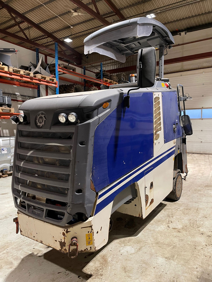 Wirtgen W 60 RI - Frezë asfalti: foto 2 Wirtgen W 60 RI - Frezë asfalti: foto 2
