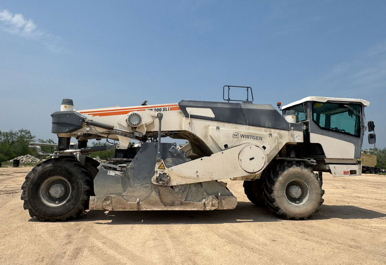 Wirtgen WR 200 XLI - Stabilizues dheu: foto 1 Wirtgen WR 200 XLI - Stabilizues dheu: foto 1