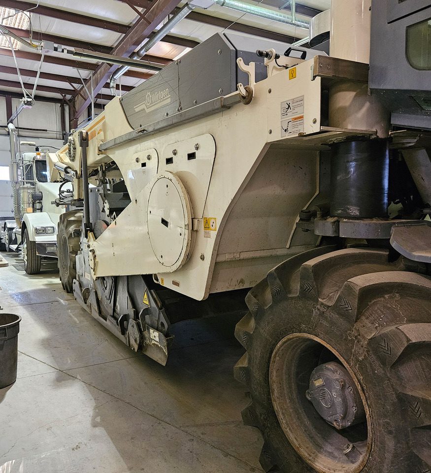 Wirtgen WR 2400 - Stabilizues dheu: foto 4 Wirtgen WR 2400 - Stabilizues dheu: foto 4