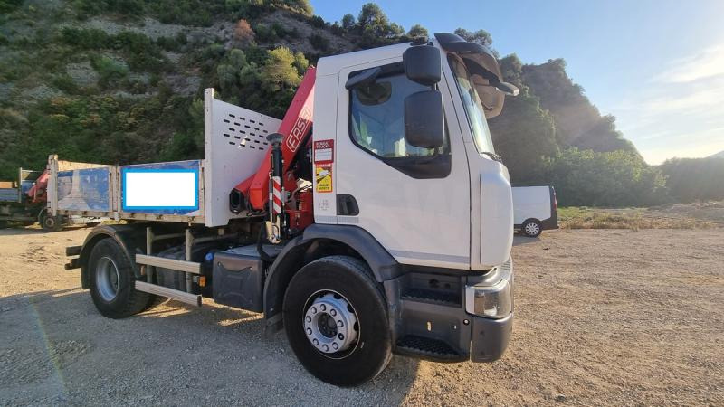 RENAULT C320 C320 - Kamion vetëshkarkues: foto 1 RENAULT C320 C320 - Kamion vetëshkarkues: foto 1