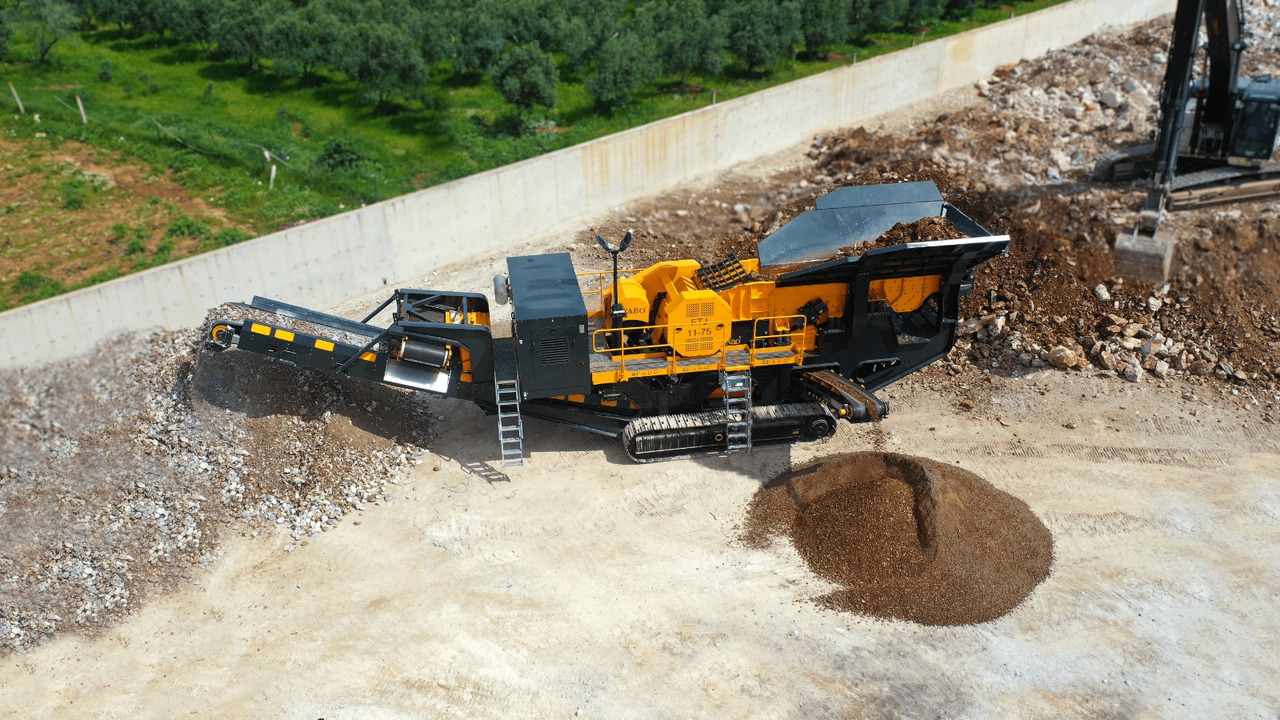 Gurëthyesi i ri FABO crawler crusher: foto 8 Gurëthyesi i ri FABO crawler crusher: foto 8