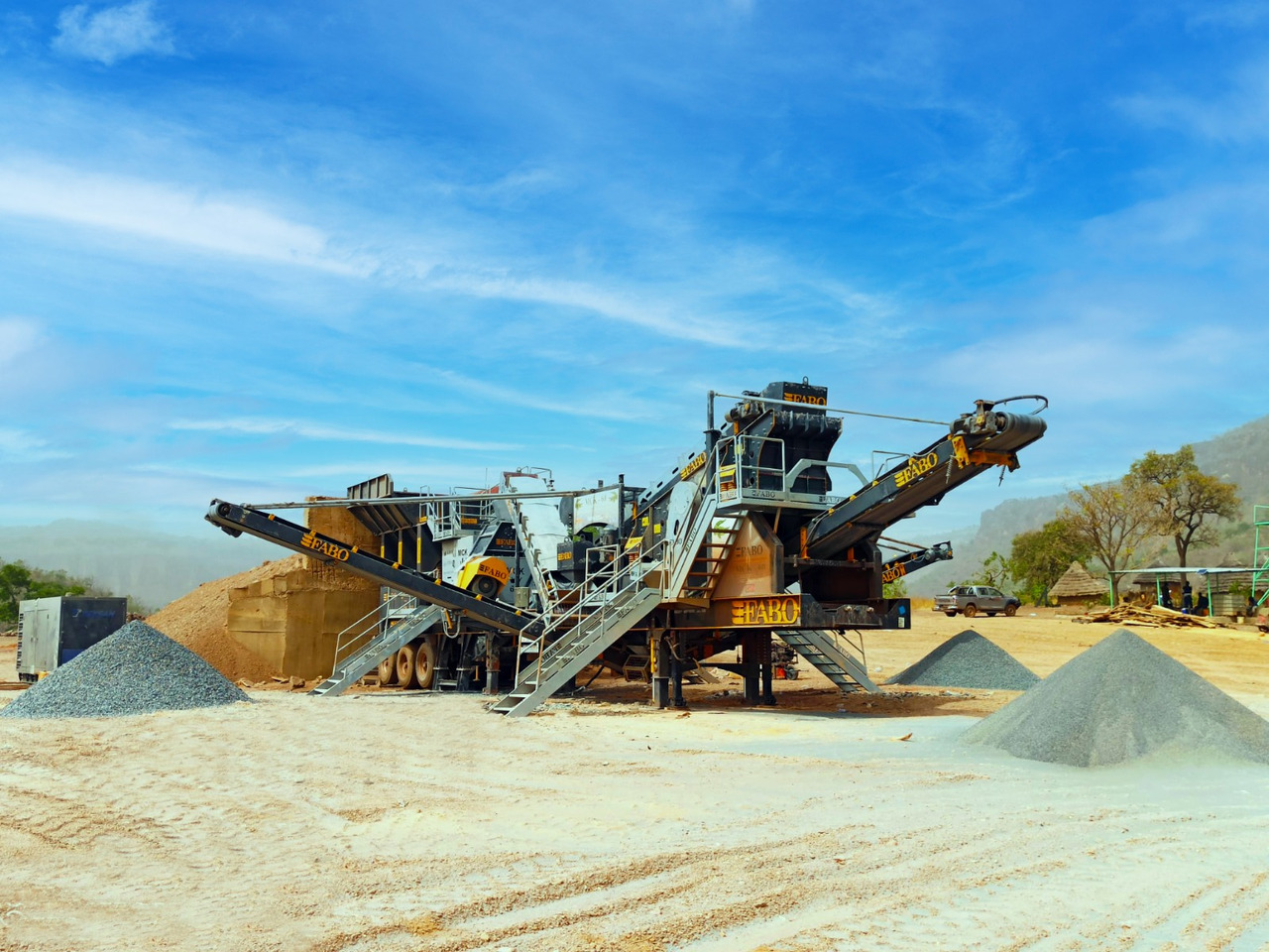 FABO mining machinery - crushing plant - Makineri minerare: foto 1 FABO mining machinery - crushing plant - Makineri minerare: foto 1