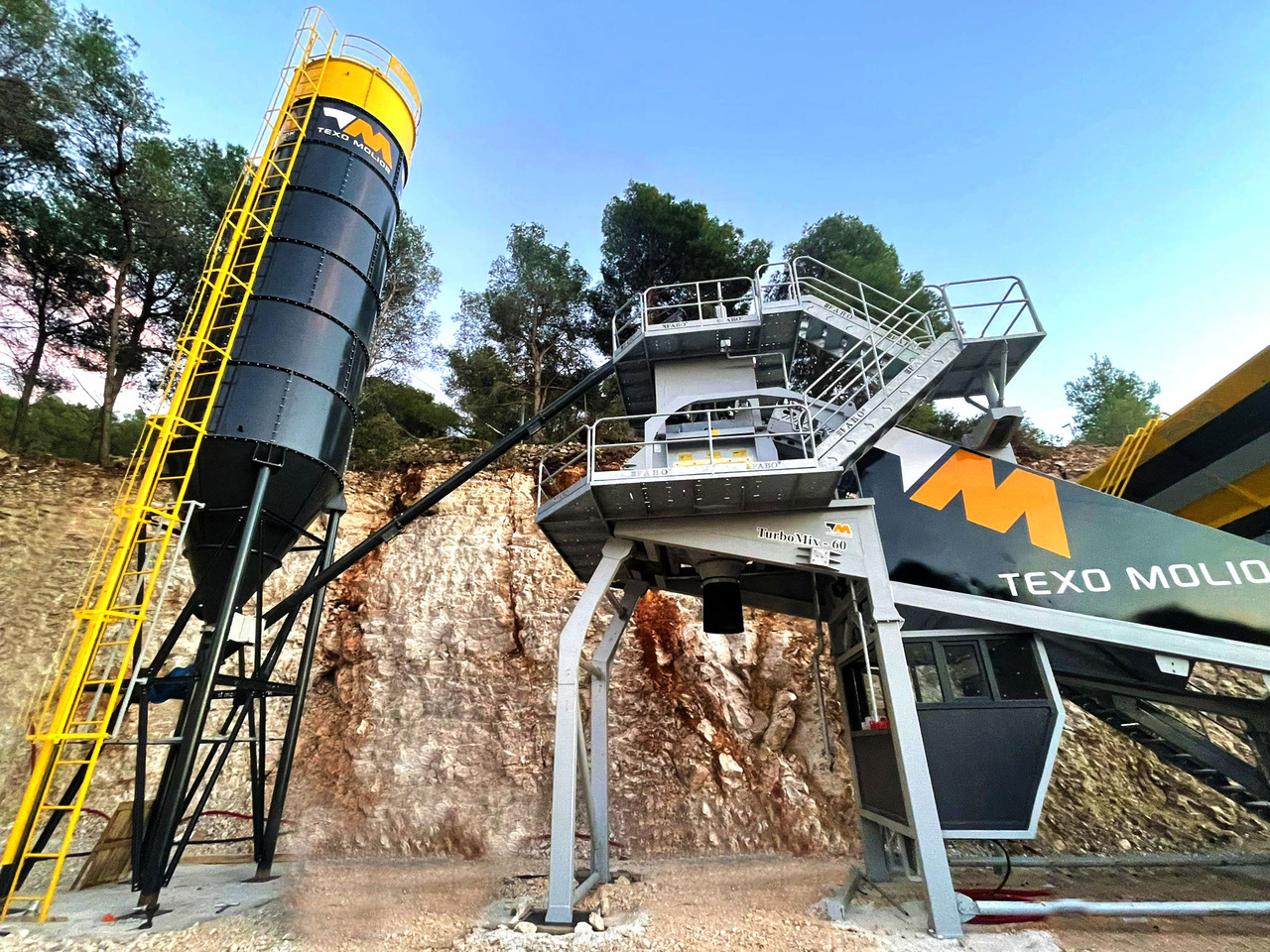 FABO mobile concrete batching plant - Impiant betoni: foto 1 FABO mobile concrete batching plant - Impiant betoni: foto 1