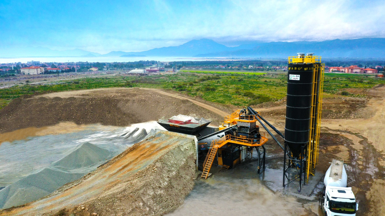 FABO mobile concrete batching plant - Impiant betoni: foto 2 FABO mobile concrete batching plant - Impiant betoni: foto 2