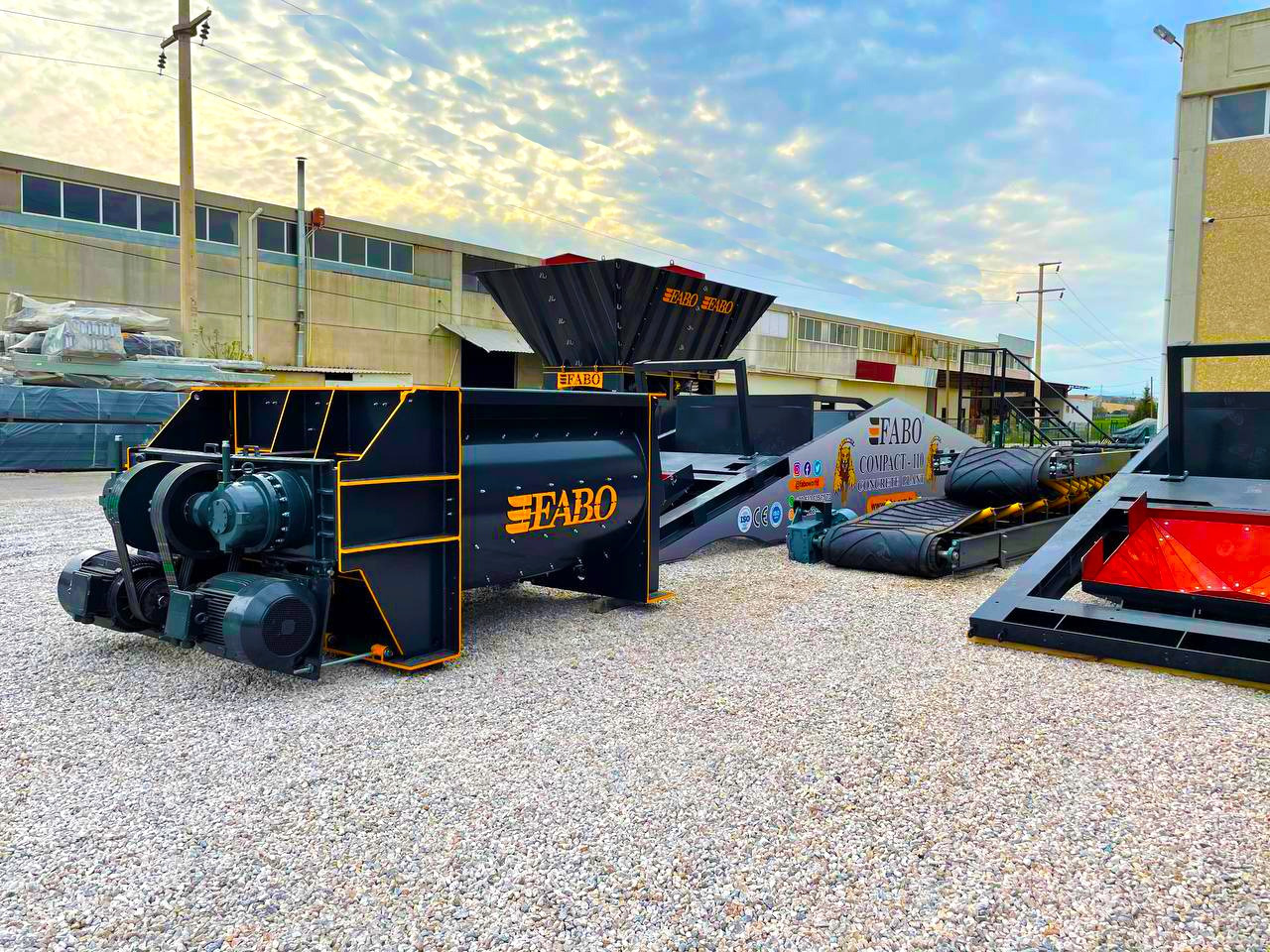 Betoniere i ri FABO twin shaft mixer: foto 7 Betoniere i ri FABO twin shaft mixer: foto 7