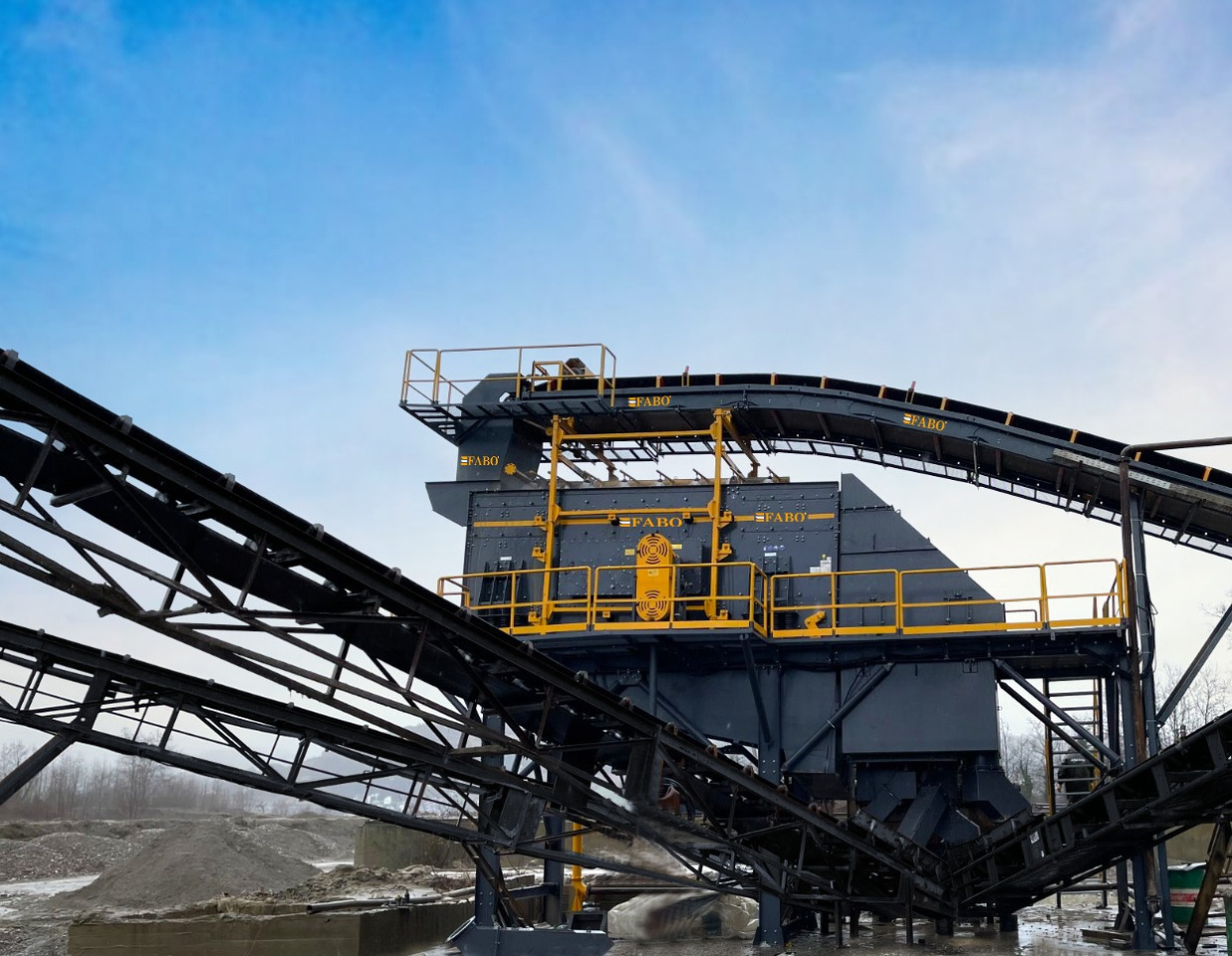 FABO vibrating screen - Makinë sitëse: foto 1 FABO vibrating screen - Makinë sitëse: foto 1