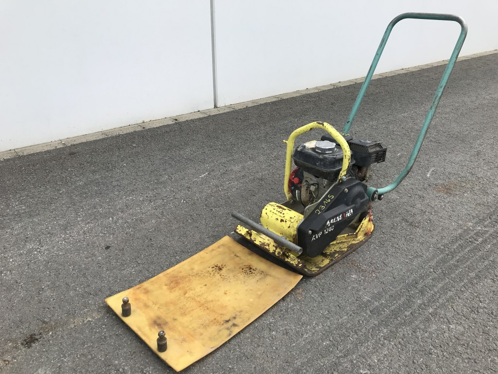 Ammann Rüttelplatte AVP 1240 Gummimatte - Pllakë vibratori: foto 4 Ammann Rüttelplatte AVP 1240 Gummimatte - Pllakë vibratori: foto 4