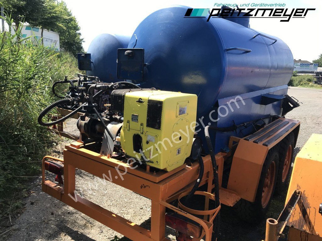 BATHE TANDEMANHÄNGER Bitum / Teerkocher 3,5 m³ Hatz DIesel 1 D 81 C - Autobitumatrice: foto 1 BATHE TANDEMANHÄNGER Bitum / Teerkocher 3,5 m³ Hatz DIesel 1 D 81 C - Autobitumatrice: foto 1