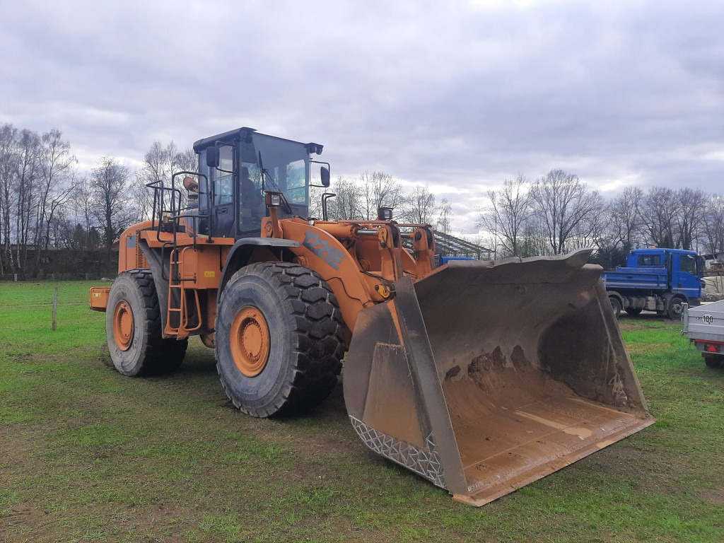 CASE RADLADER 1221 E 6,5 m³ Schaufel - Fadrom me goma: foto 2 CASE RADLADER 1221 E 6,5 m³ Schaufel - Fadrom me goma: foto 2