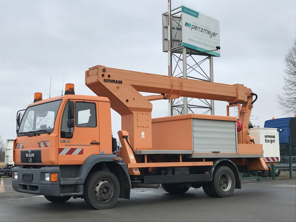 MAN L75 14.224 BB Ruthmann Hubarbeitsbühne T 225 - Platformë ajrore e montuar në kamion: foto 1 MAN L75 14.224 BB Ruthmann Hubarbeitsbühne T 225 - Platformë ajrore e montuar në kamion: foto 1