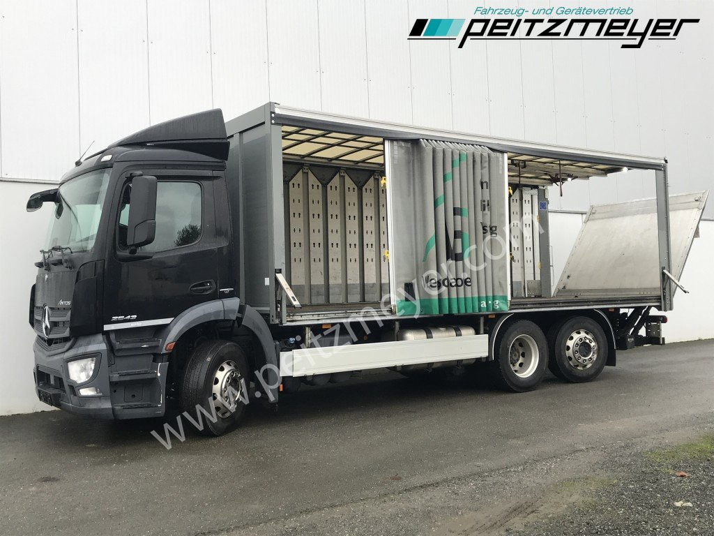 MERCEDES-BENZ Antos 2543 LL Getränke Schiebeplane Retarder, 2 x AHK, LBW 2 t., Lenkachse - Kamion pijesh: foto 1 MERCEDES-BENZ Antos 2543 LL Getränke Schiebeplane Retarder, 2 x AHK, LBW 2 t., Lenkachse - Kamion pijesh: foto 1