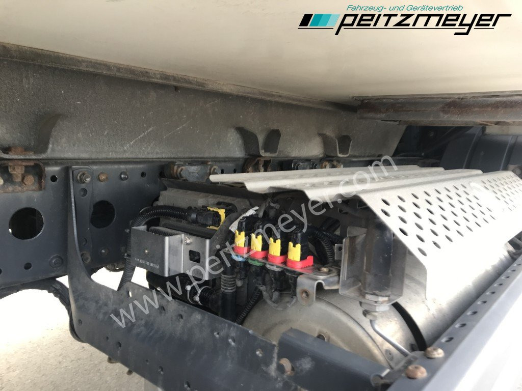 Kamion frigorifer MERCEDES-BENZ Atego 818 L Tiefkühlkoffer m. Trennwand, Thermo T 800, LBW, Klima: foto 38