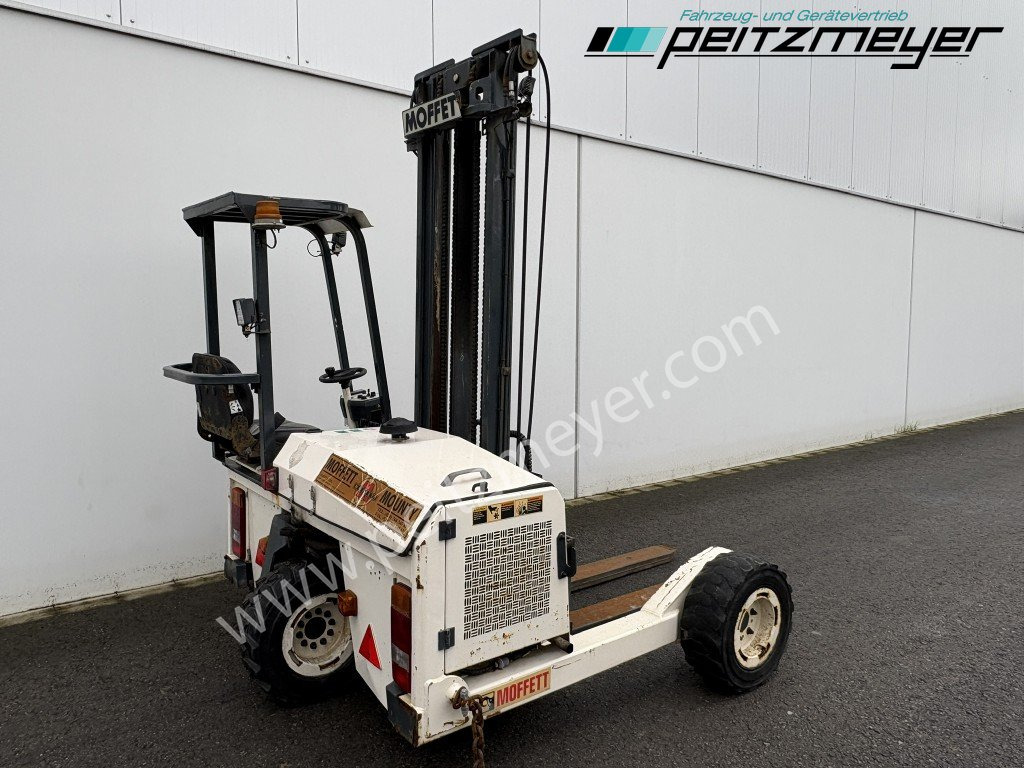 Moffett Mitnahmestapler M 2003 STM Allrad, UVV in 09/25 neu - Pirun i montuar në kamion: foto 4 Moffett Mitnahmestapler M 2003 STM Allrad, UVV in 09/25 neu - Pirun i montuar në kamion: foto 4
