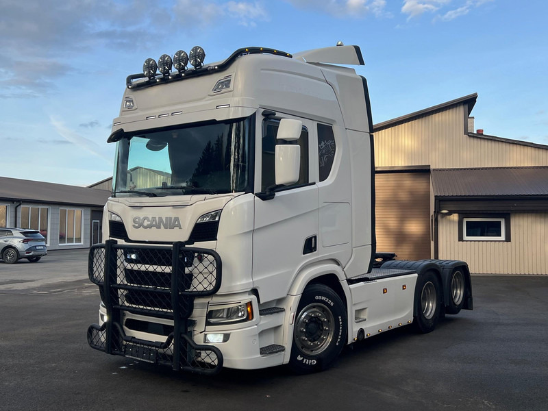 Scania R500 A6X2NB - Gjysmë-kamion: foto 1 Scania R500 A6X2NB - Gjysmë-kamion: foto 1