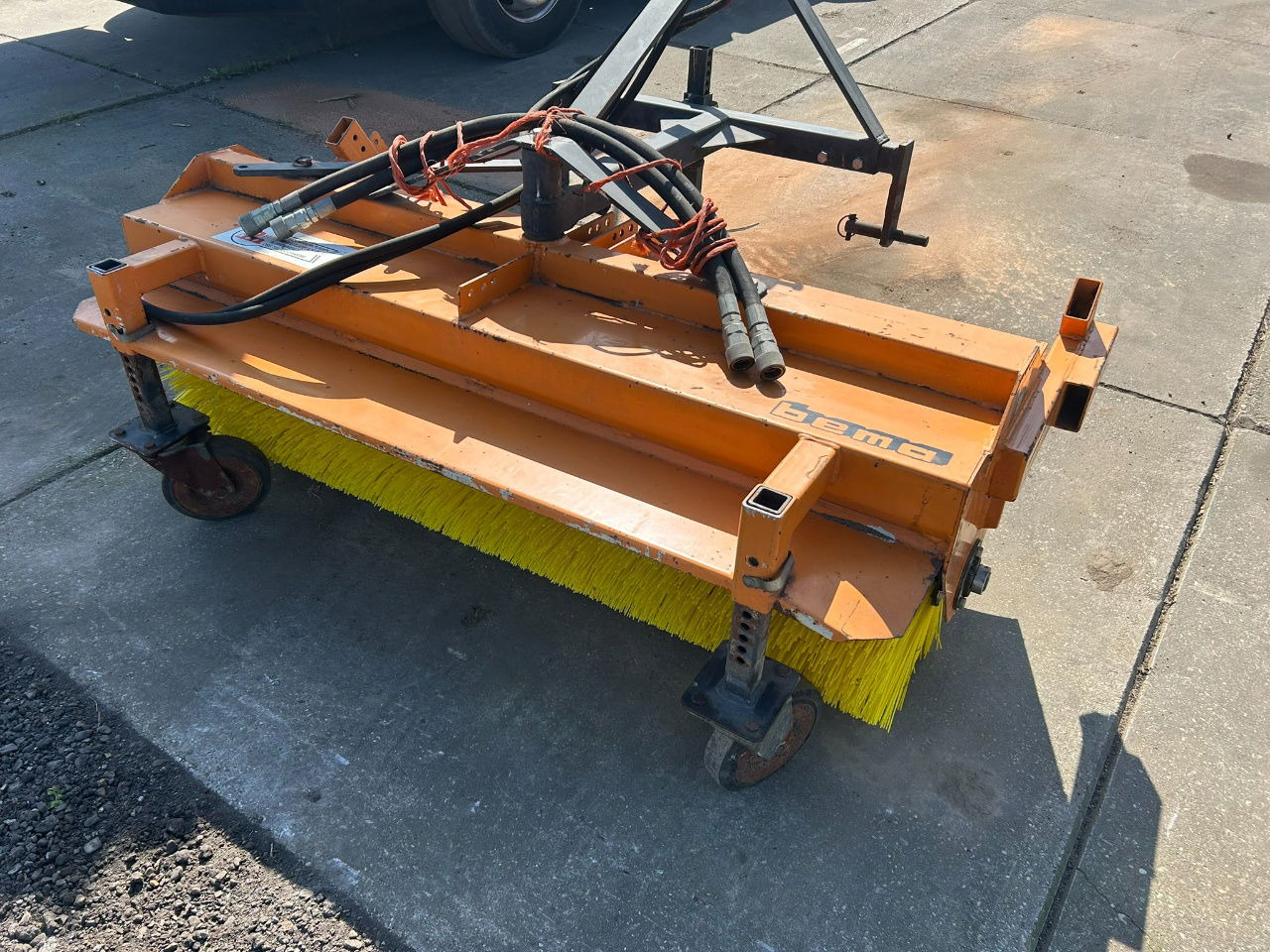 Boxer 1550 Schleppo veegmachine nieuwe borstel - Fshesë: foto 4 Boxer 1550 Schleppo veegmachine nieuwe borstel - Fshesë: foto 4