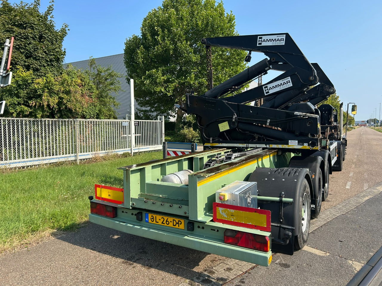 Hammar 195 HC / Wireless control / 33 tons / Telescopic chassis / last axle steering - Transportjer kontejnerësh/ Gjysmë rimorkio me karroceri të çmontueshme: foto 2 Hammar 195 HC / Wireless control / 33 tons / Telescopic chassis / last axle steering - Transportjer kontejnerësh/ Gjysmë rimorkio me karroceri të çmontueshme: foto 2