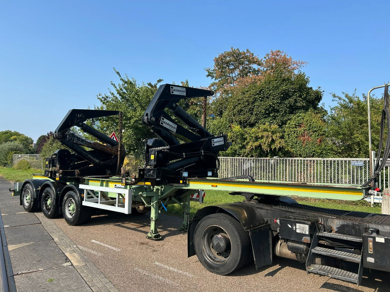 Hammar 195 HC / Wireless control / 33 tons / Telescopic chassis / last axle steering - Transportjer kontejnerësh/ Gjysmë rimorkio me karroceri të çmontueshme: foto 1 Hammar 195 HC / Wireless control / 33 tons / Telescopic chassis / last axle steering - Transportjer kontejnerësh/ Gjysmë rimorkio me karroceri të çmontueshme: foto 1