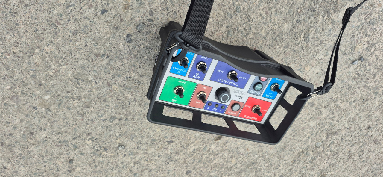 Mega NEW Megaliftt Sideloader / 35 tons lift capacity /20-40-45 HC/ Diesel engine / Gooseneck-extendable - Transportjer kontejnerësh/ Gjysmë rimorkio me karroceri të çmontueshme: foto 5 Mega NEW Megaliftt Sideloader / 35 tons lift capacity /20-40-45 HC/ Diesel engine / Gooseneck-extendable - Transportjer kontejnerësh/ Gjysmë rimorkio me karroceri të çmontueshme: foto 5