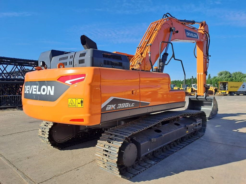 Doosan DX300LC-7M - Ekskavator me zinxhirë: foto 4 Doosan DX300LC-7M - Ekskavator me zinxhirë: foto 4