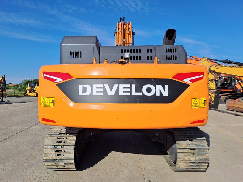 Doosan DX300LC-7M - Ekskavator me zinxhirë: foto 3 Doosan DX300LC-7M - Ekskavator me zinxhirë: foto 3