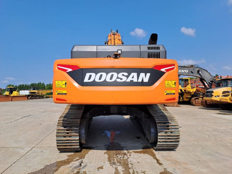 Doosan DX530LC-7M - Ekskavator me zinxhirë: foto 3 Doosan DX530LC-7M - Ekskavator me zinxhirë: foto 3