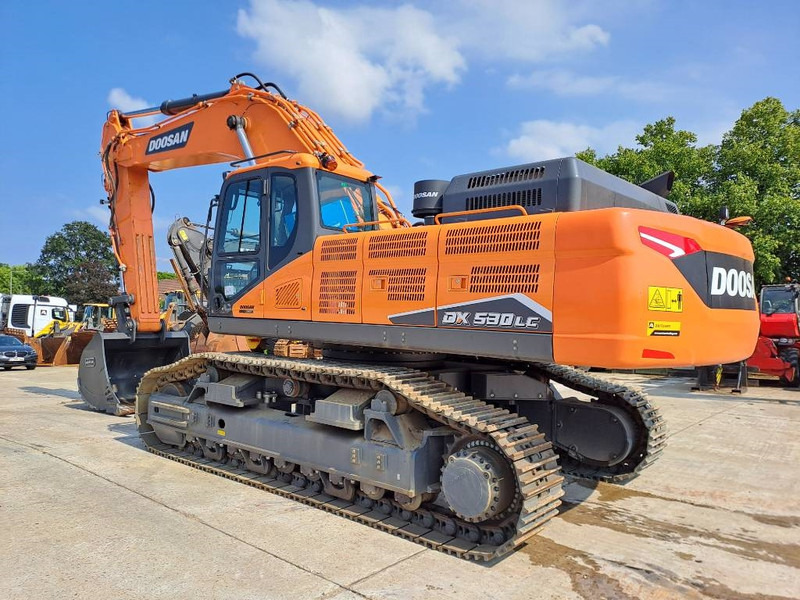 Doosan DX530LC-7M - Ekskavator me zinxhirë: foto 2 Doosan DX530LC-7M - Ekskavator me zinxhirë: foto 2