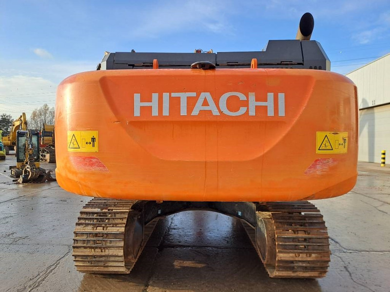 Hitachi ZX 350 LCN-6 - Ekskavator me zinxhirë: foto 3 Hitachi ZX 350 LCN-6 - Ekskavator me zinxhirë: foto 3