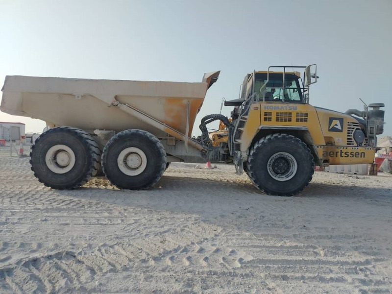 Komatsu HM400-3R (4 pieces available in Abu Dhabi) - Shkarkues teleskopik: foto 2 Komatsu HM400-3R (4 pieces available in Abu Dhabi) - Shkarkues teleskopik: foto 2