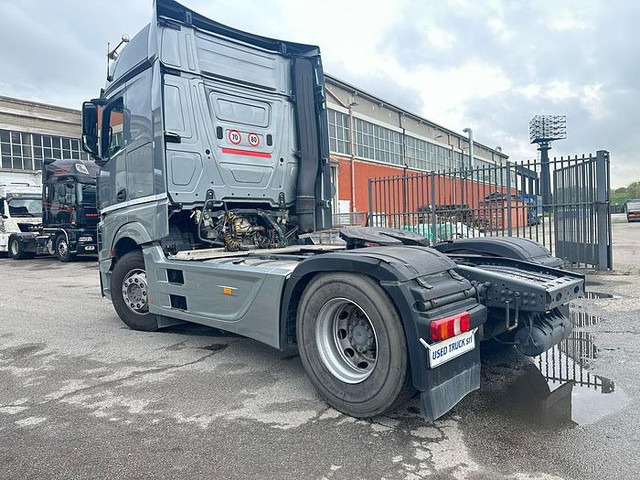 Mercedes-Benz Actros 1845 - Gjysmë-kamion: foto 3 Mercedes-Benz Actros 1845 - Gjysmë-kamion: foto 3