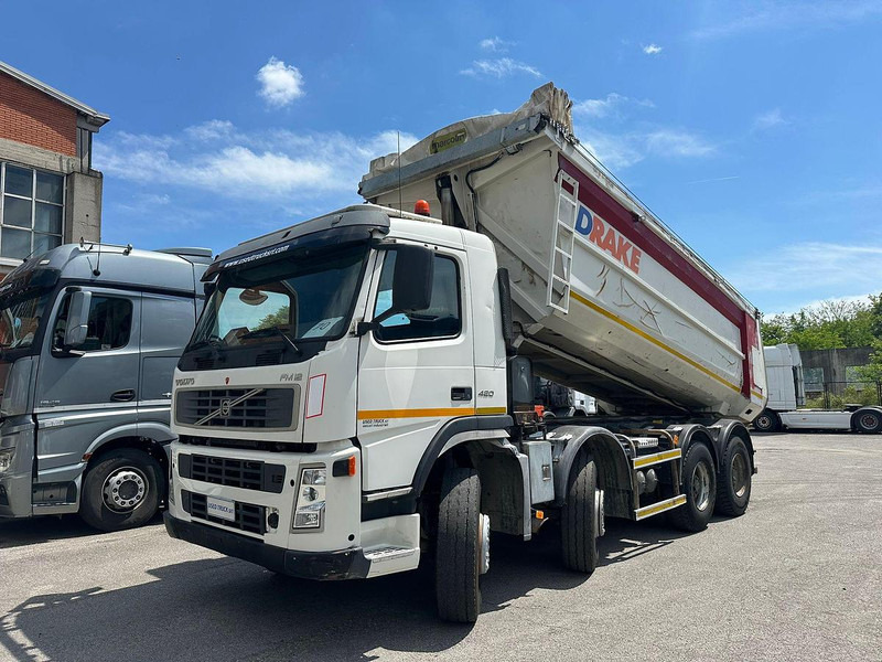 Volvo FM 420 - Kamion vetëshkarkues: foto 5 Volvo FM 420 - Kamion vetëshkarkues: foto 5
