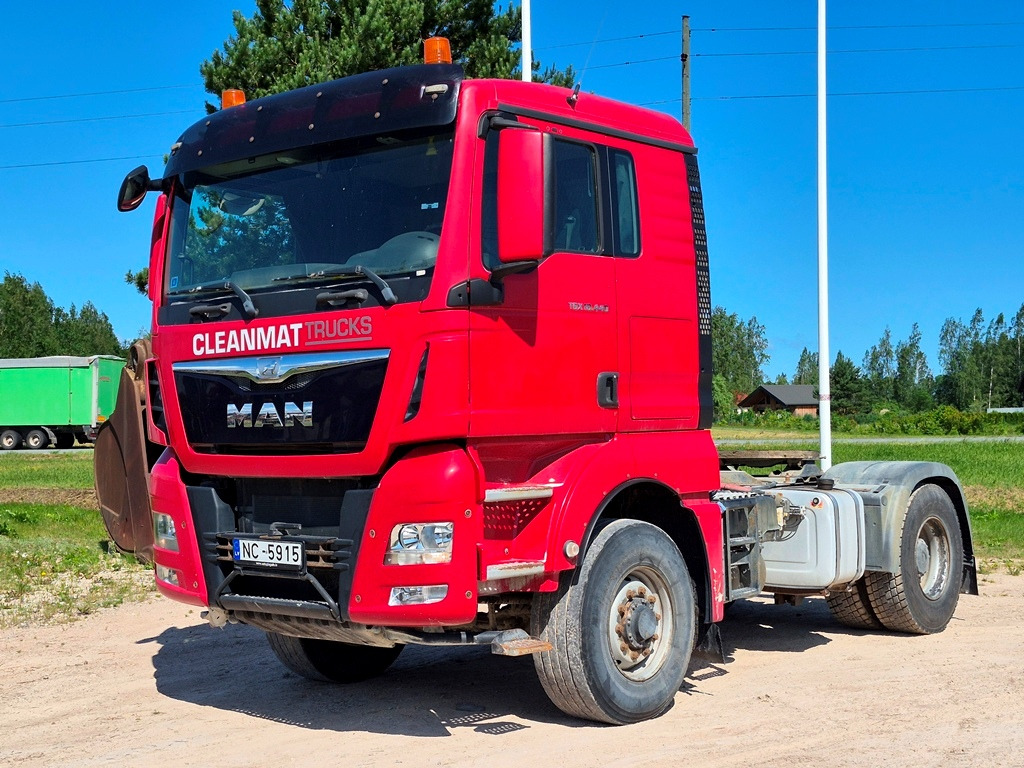 MAN TGX18.440 4x4 - Gjysmë-kamion: foto 1 MAN TGX18.440 4x4 - Gjysmë-kamion: foto 1