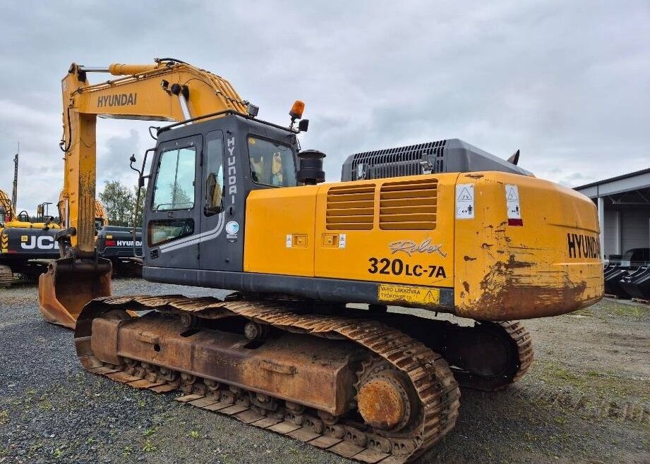 HYUNDAI ROBEX 320 300 - Ekskavator me zinxhirë: foto 2 HYUNDAI ROBEX 320 300 - Ekskavator me zinxhirë: foto 2