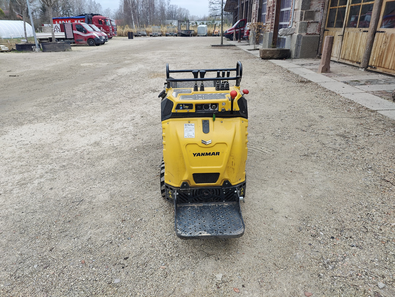 YANMAR C08 POWER - Shkarkues me zinxhirë: foto 3 YANMAR C08 POWER - Shkarkues me zinxhirë: foto 3